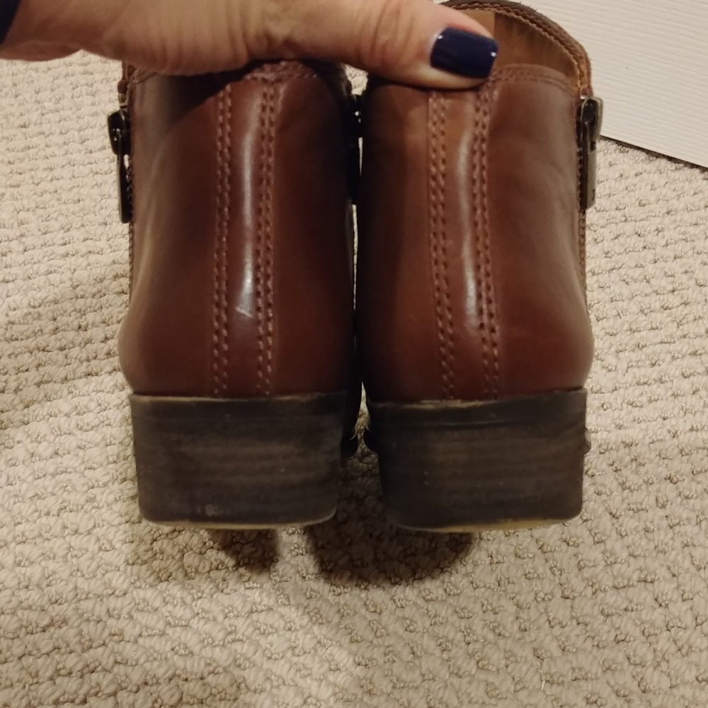 *SOLD**EUC* Lucky Brand Basel Bootie Toffee - Picture 4 of 8